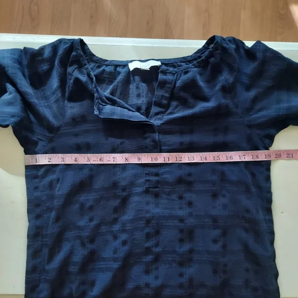 LOFT blue popover blouse subtle windowpane print Sz Small - Picture 7 of 9